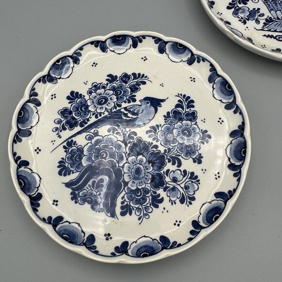 Vtg Pair Round Delft Blue Holland Wall Hangings Hand Painted Flowers Birds 1058 - Picture 4 of 9